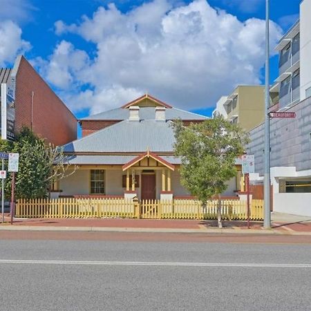 Auberge de jeunesse Emu Backpackers Perth - Note - Valid Passport Required For Check In Extérieur photo