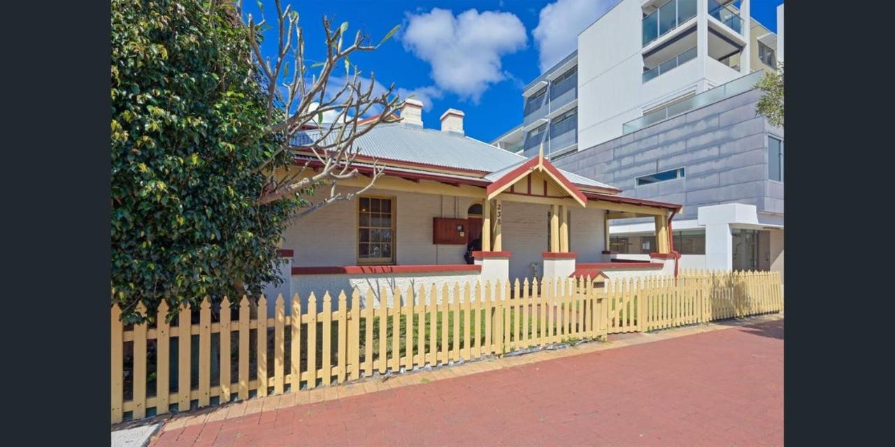Auberge de jeunesse Emu Backpackers Perth - Note - Valid Passport Required For Check In Extérieur photo